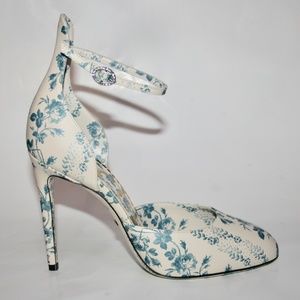 Gucci Floral Printed Leather Heels Pumps